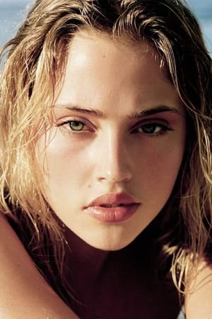 Estella Warren