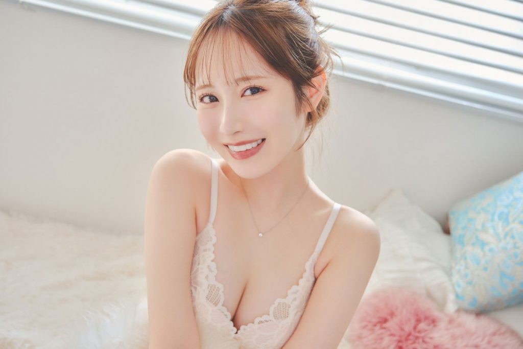 小野六花