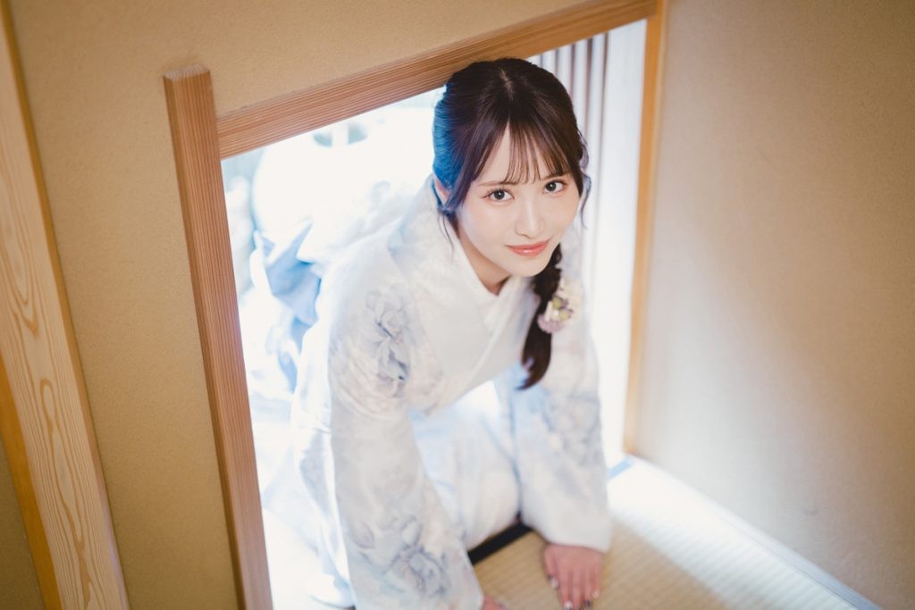 小野六花