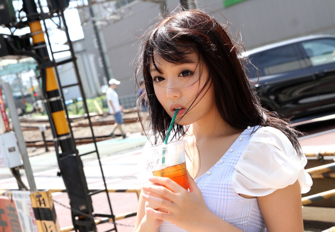 浜崎真緒
