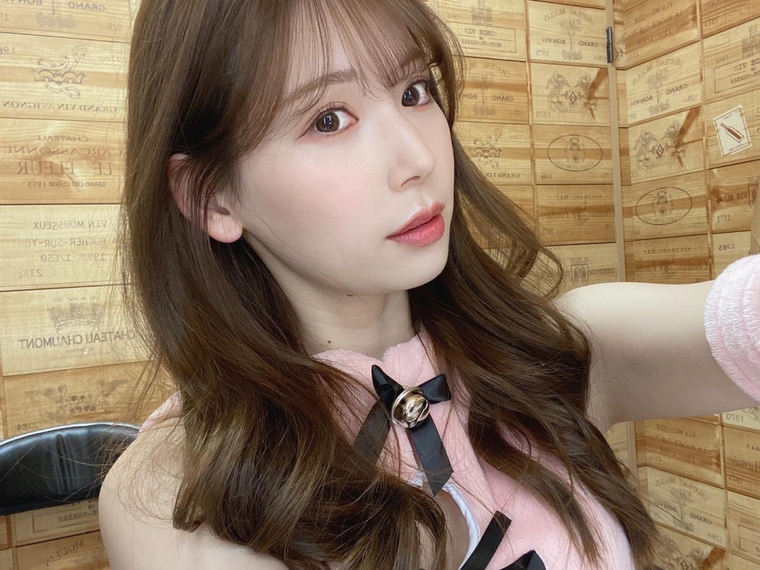明里つむぎ