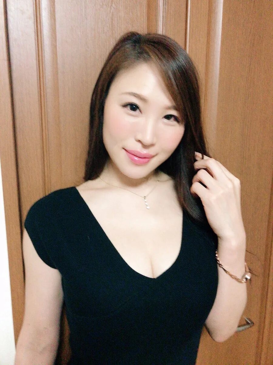 凛音とうか