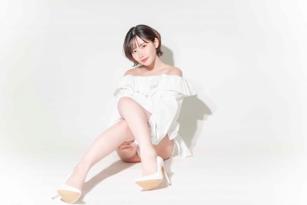 深田えいみ