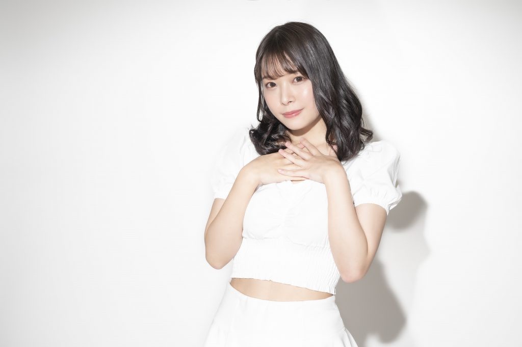 八木奈々