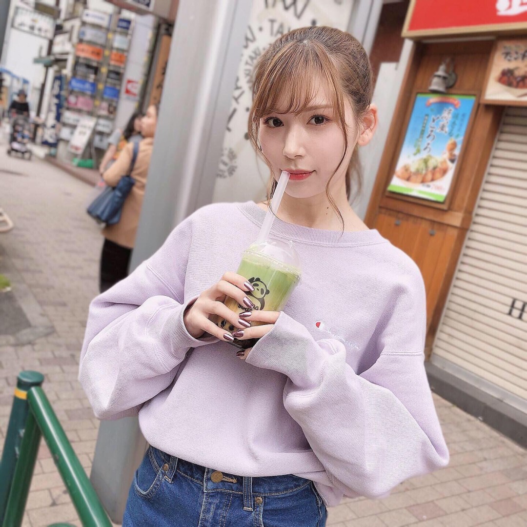 明里つむぎ