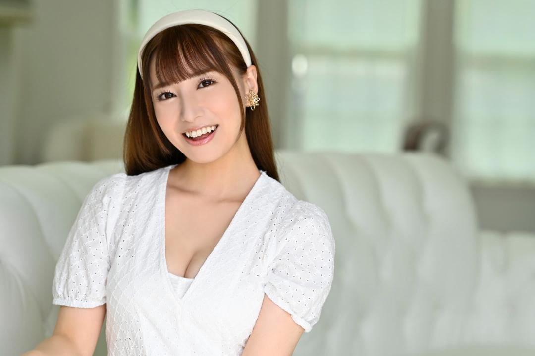 初川みなみ