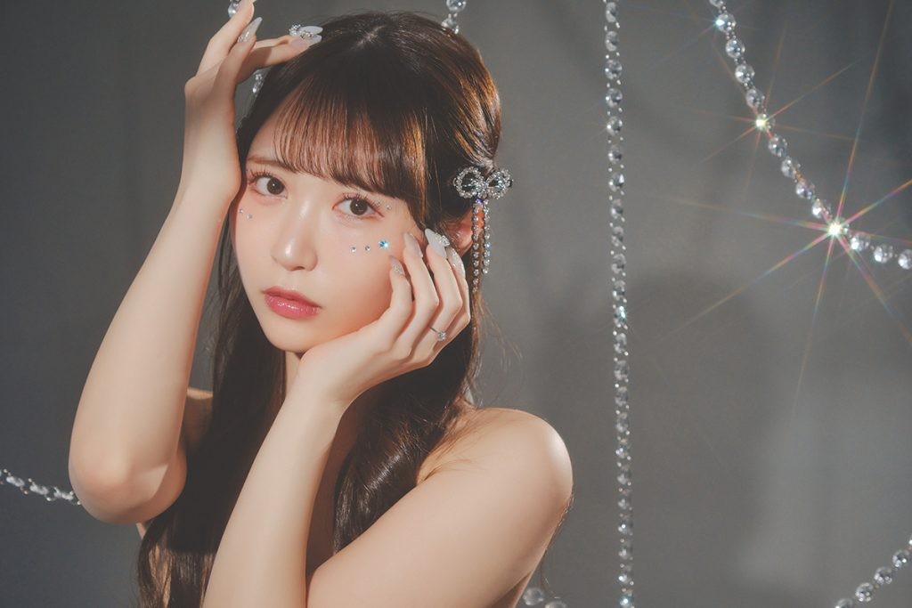 小野六花