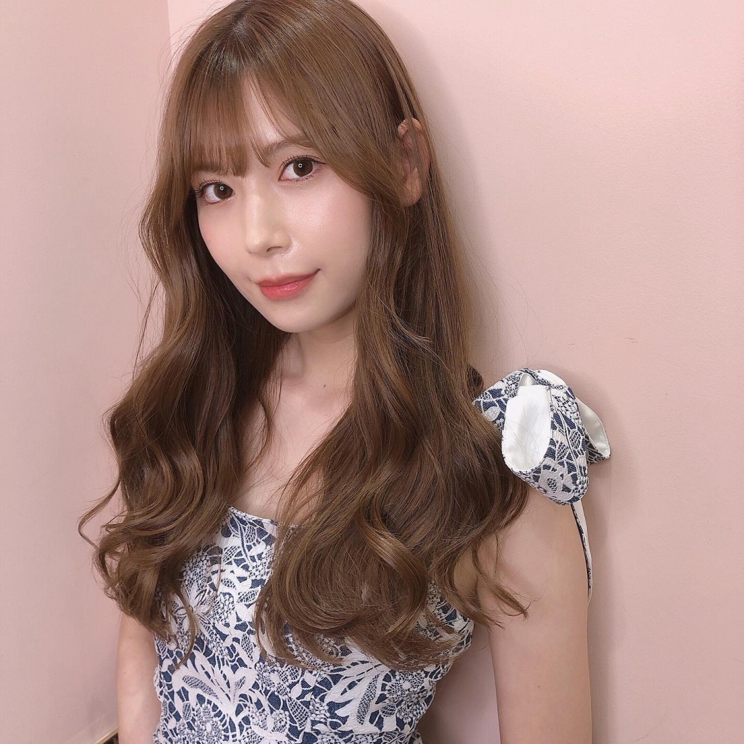 明里つむぎ