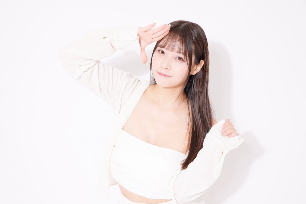 八木奈々