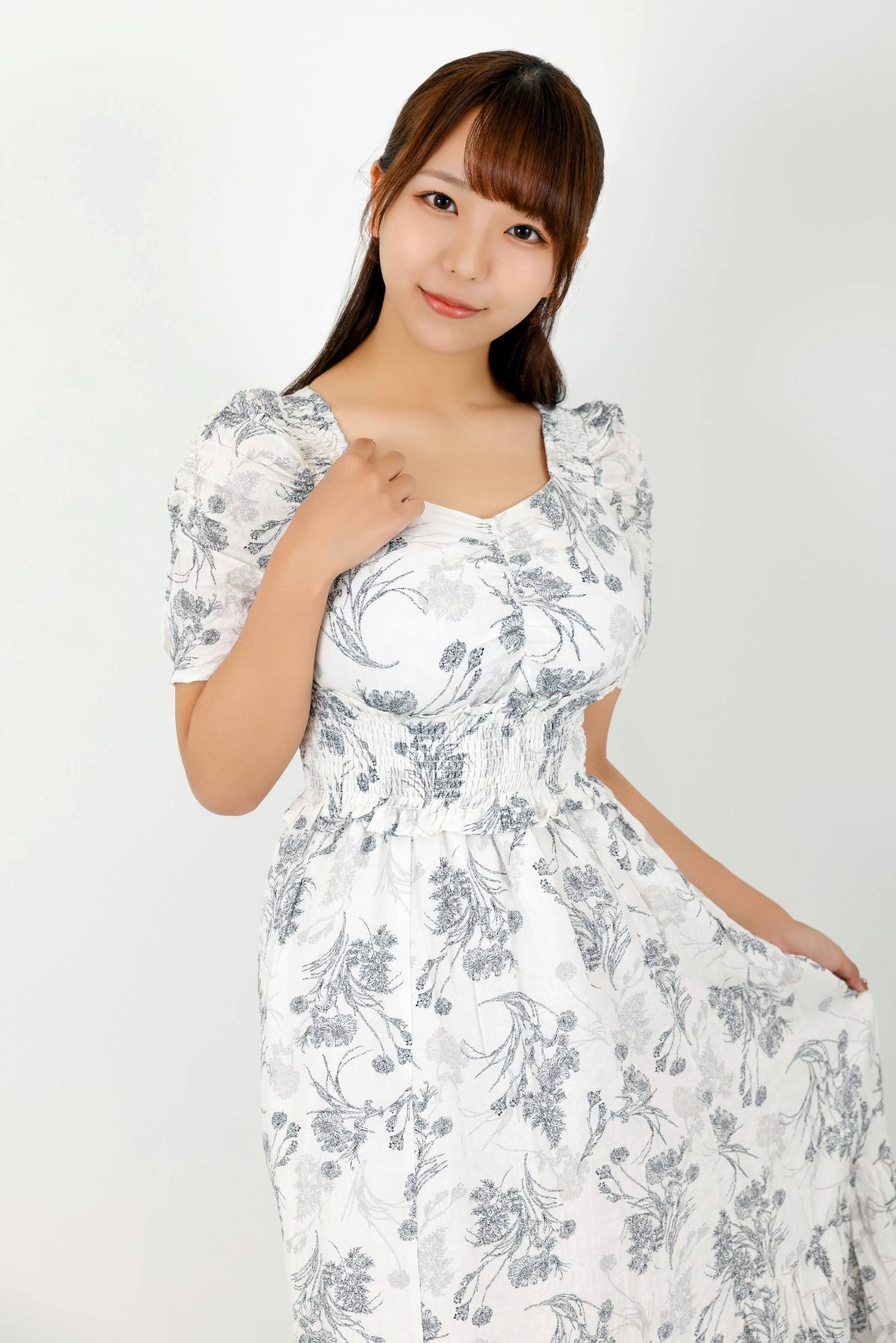 莉々はるか