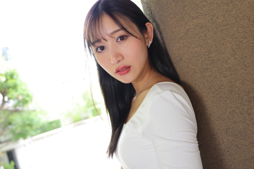星奈あい