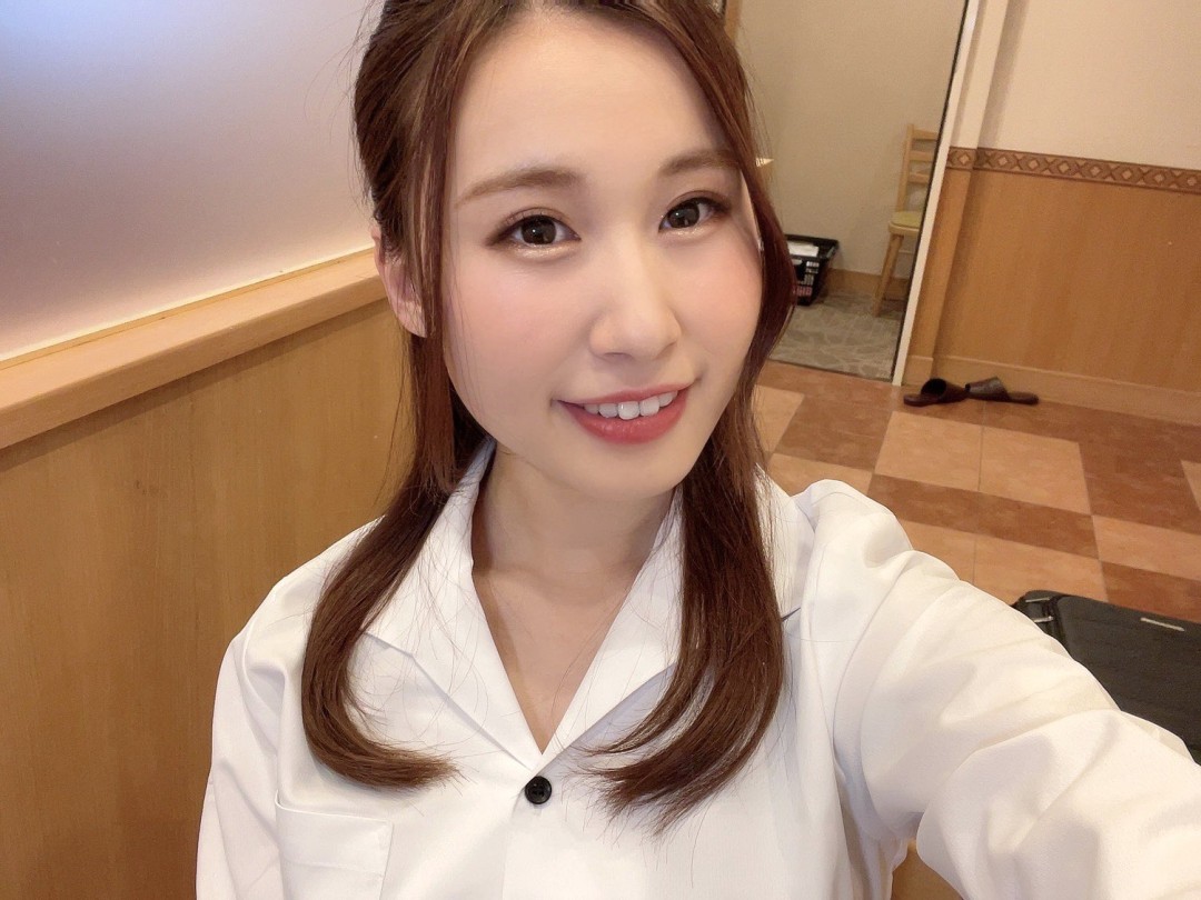 朝倉ここな