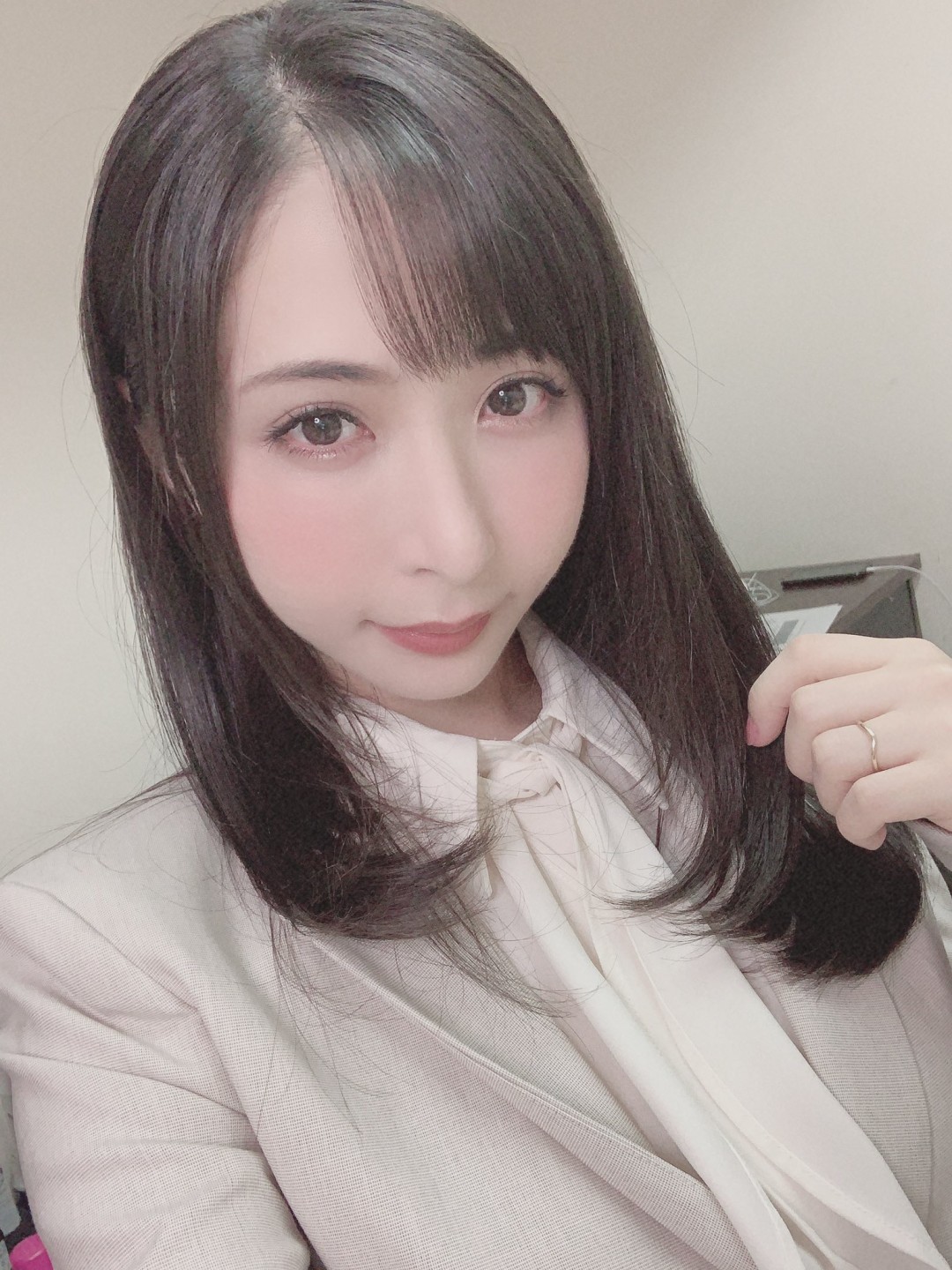 晶エリー