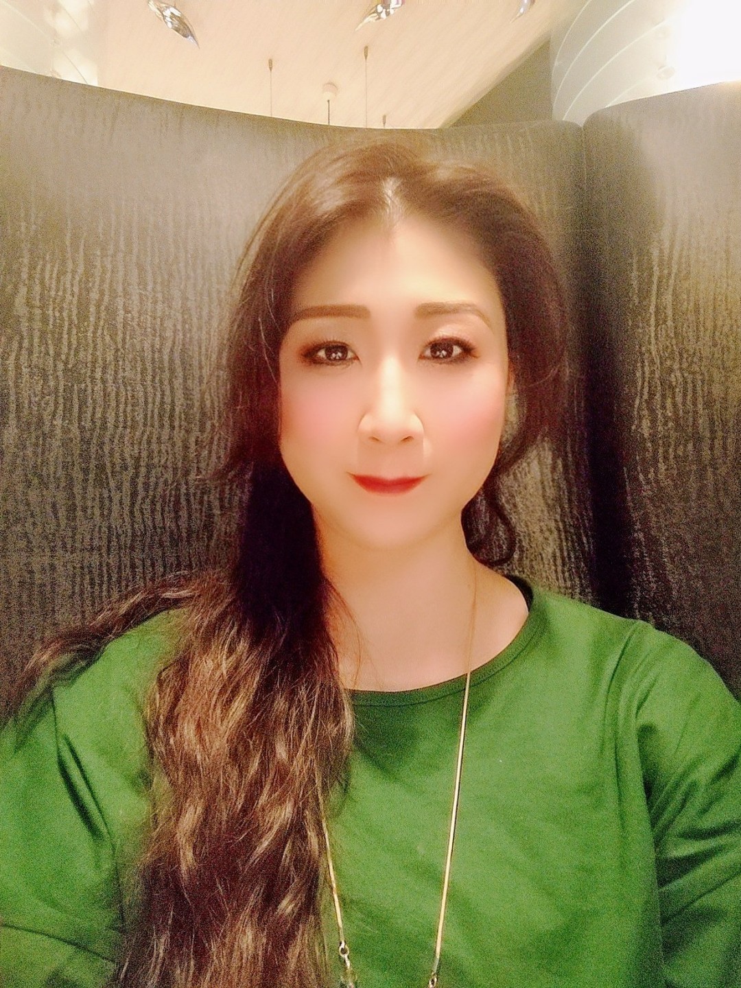 吉岡奈々子