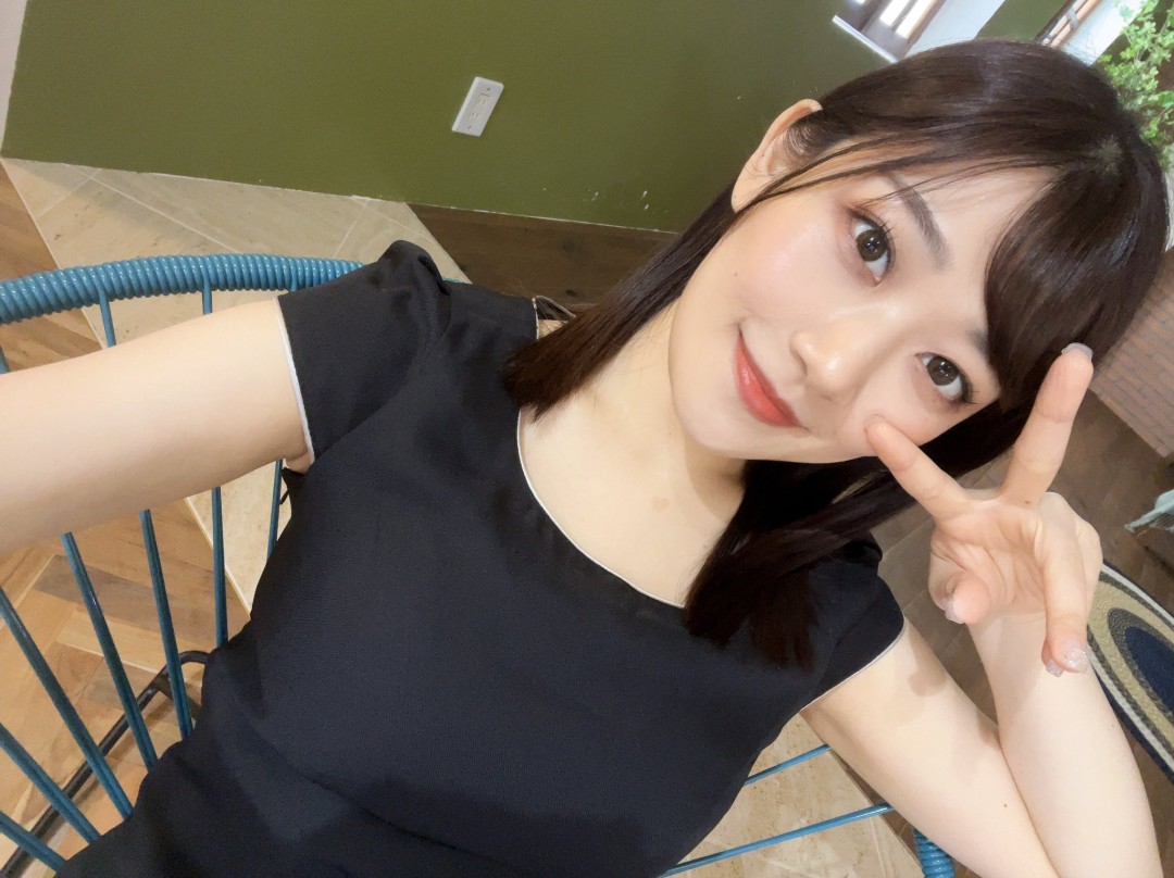 小梅えな