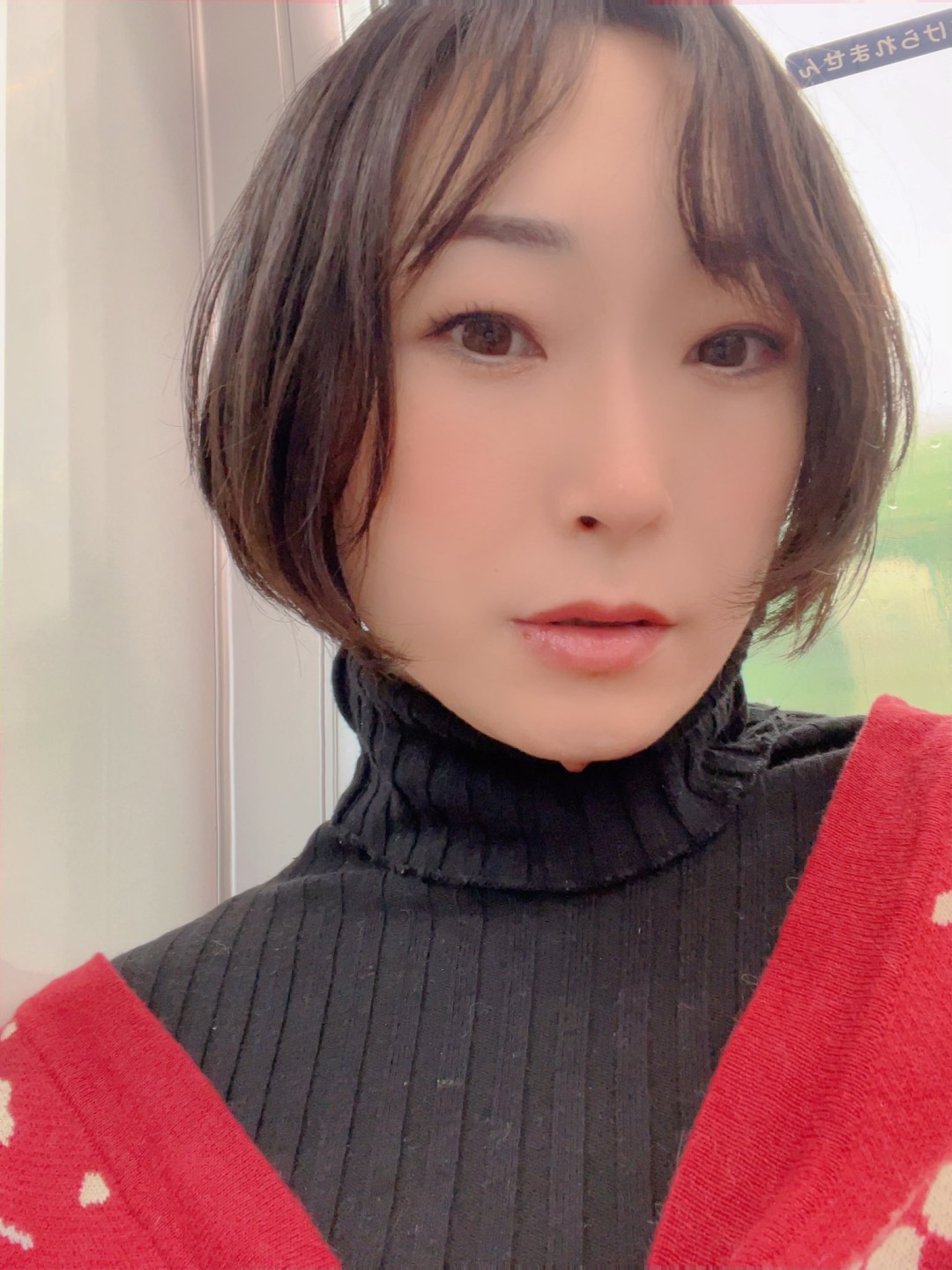 成澤ひなみ