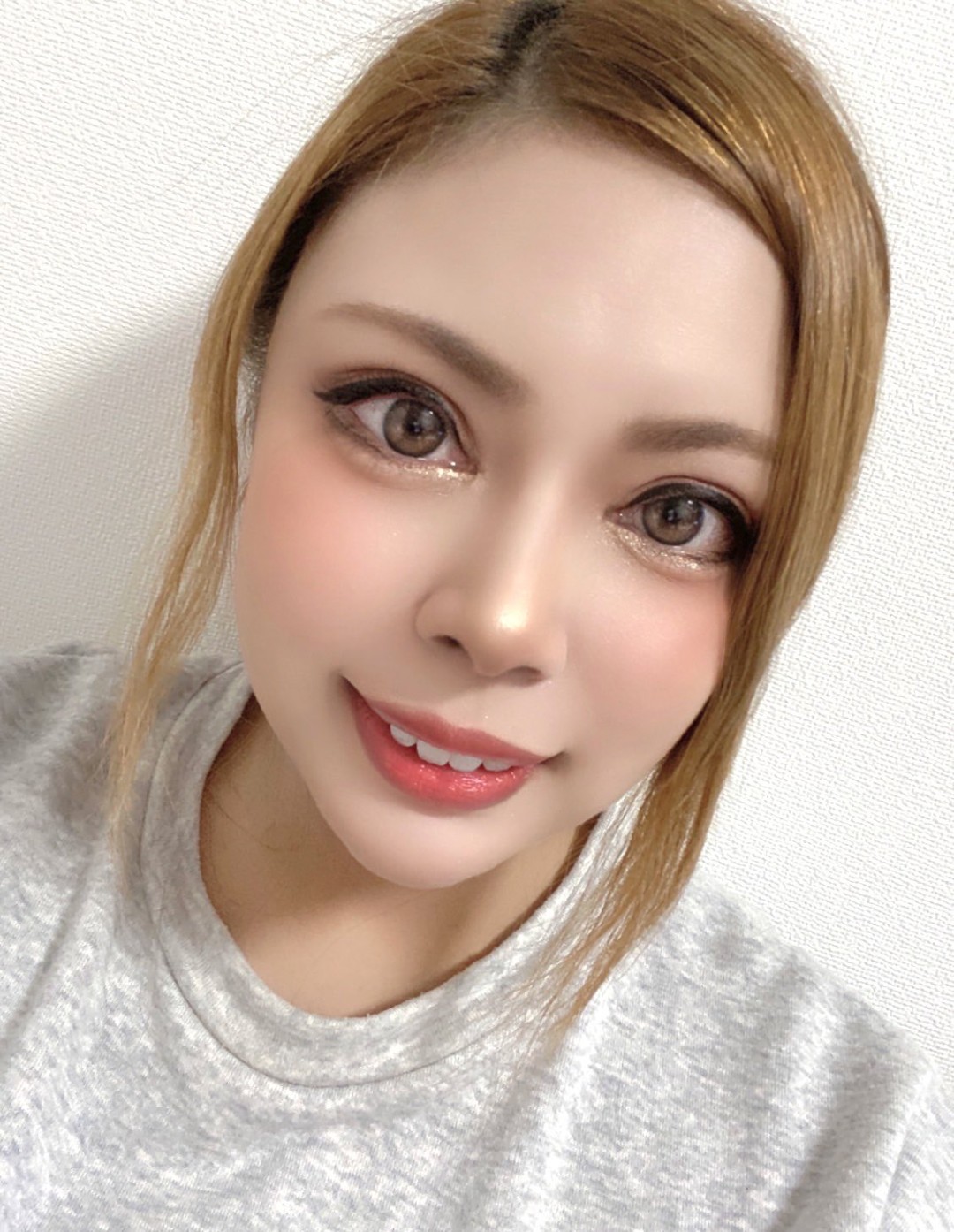 葉月シュリ