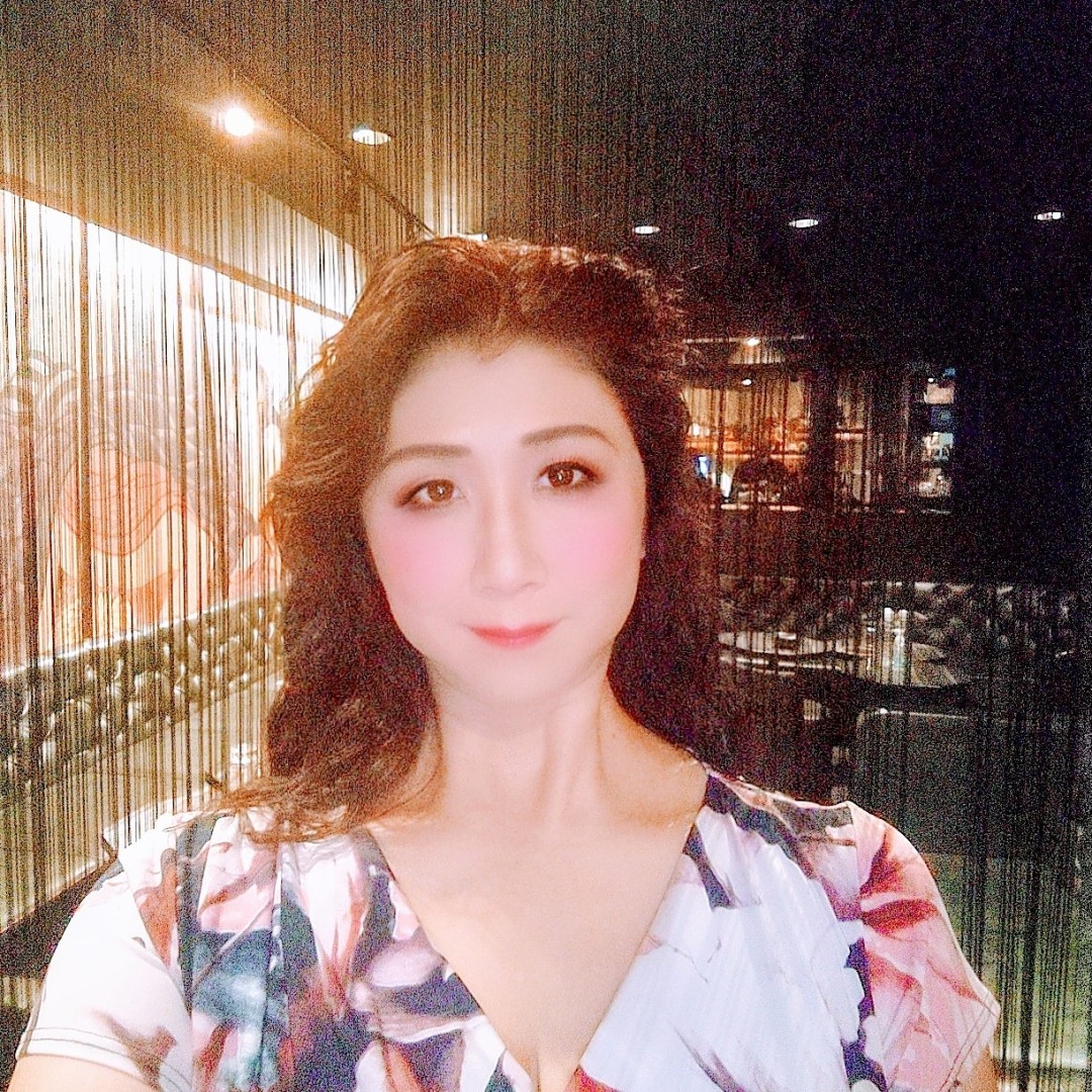 吉岡奈々子