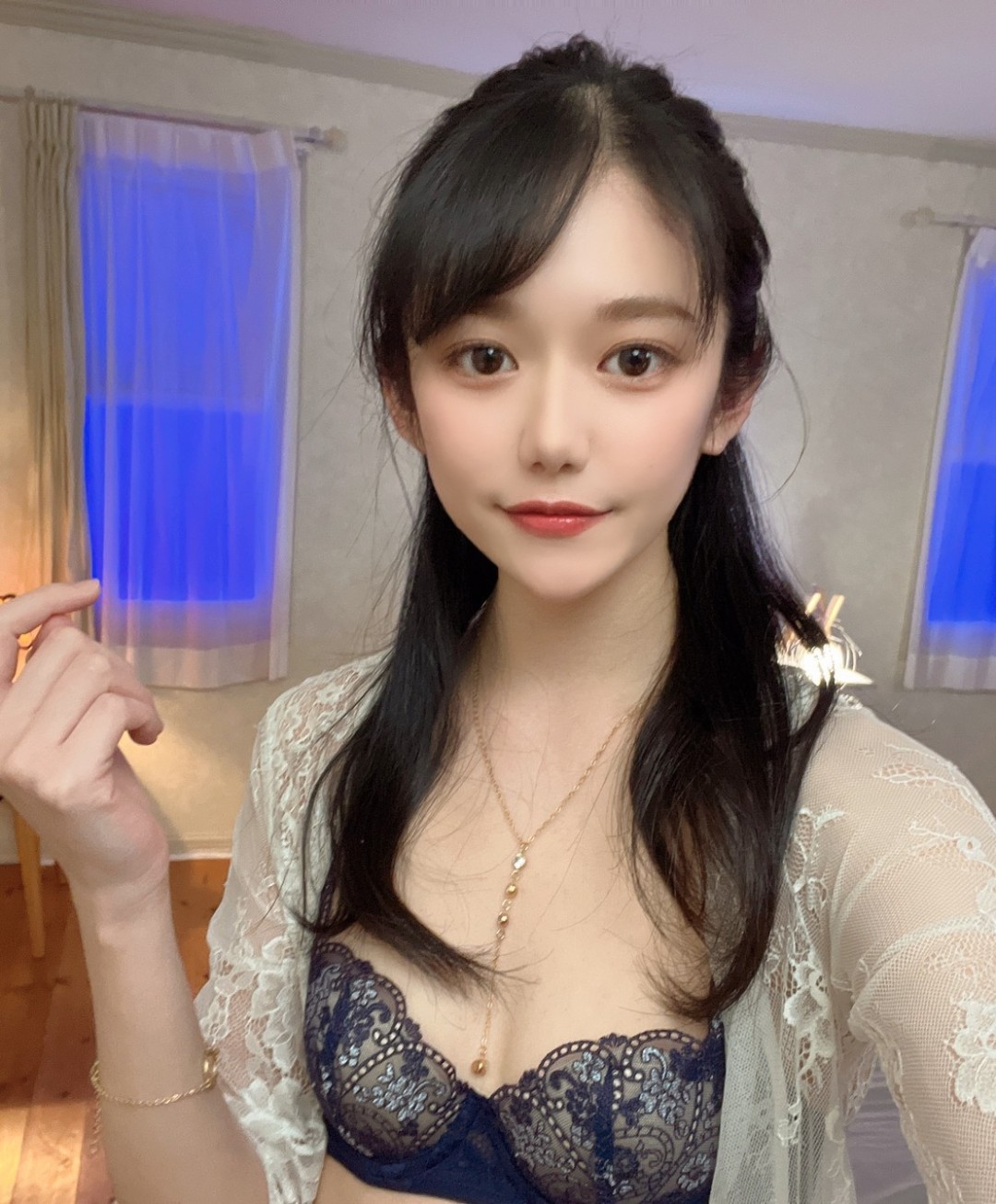 坂井なるは