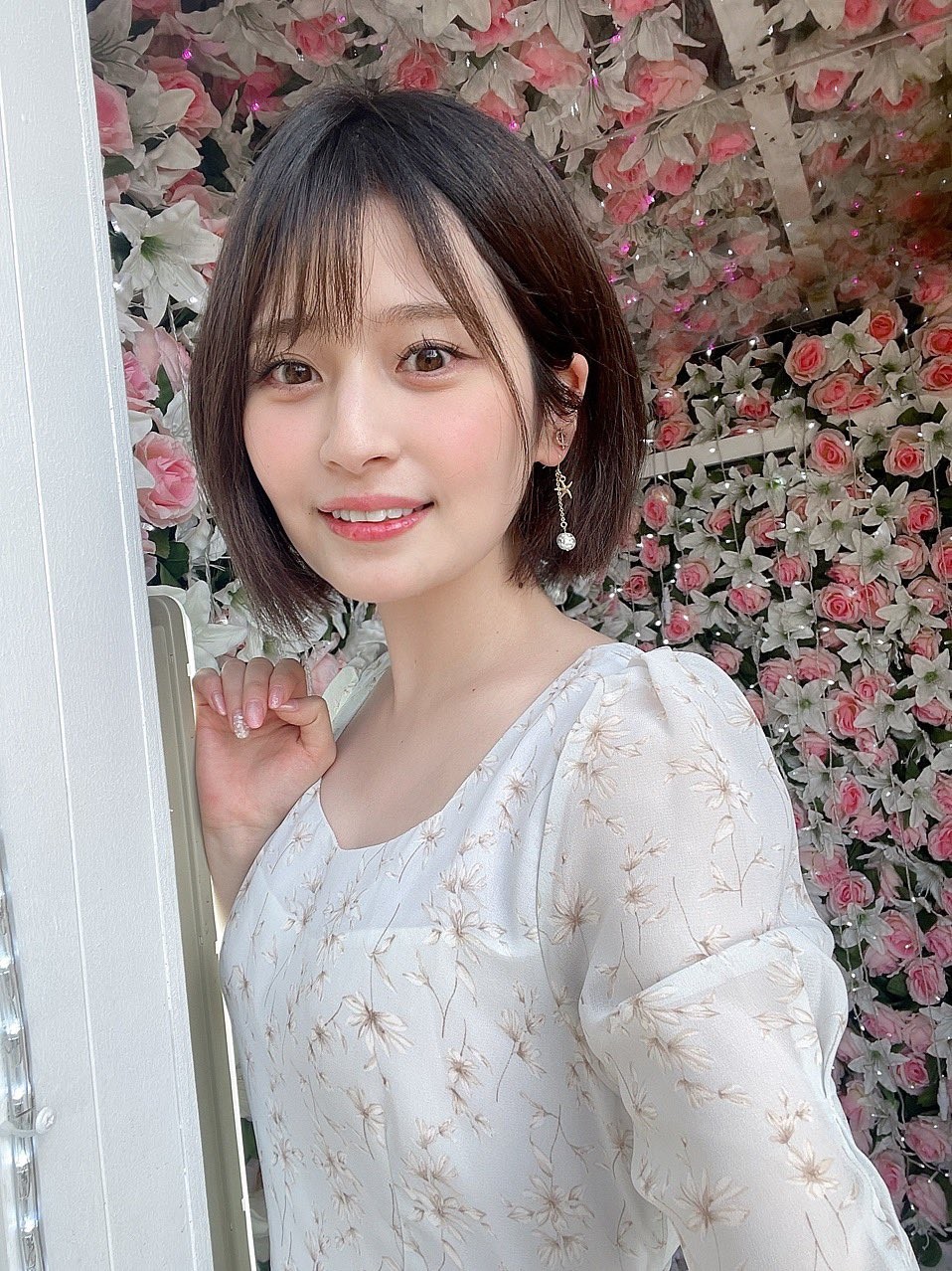 優梨まいな