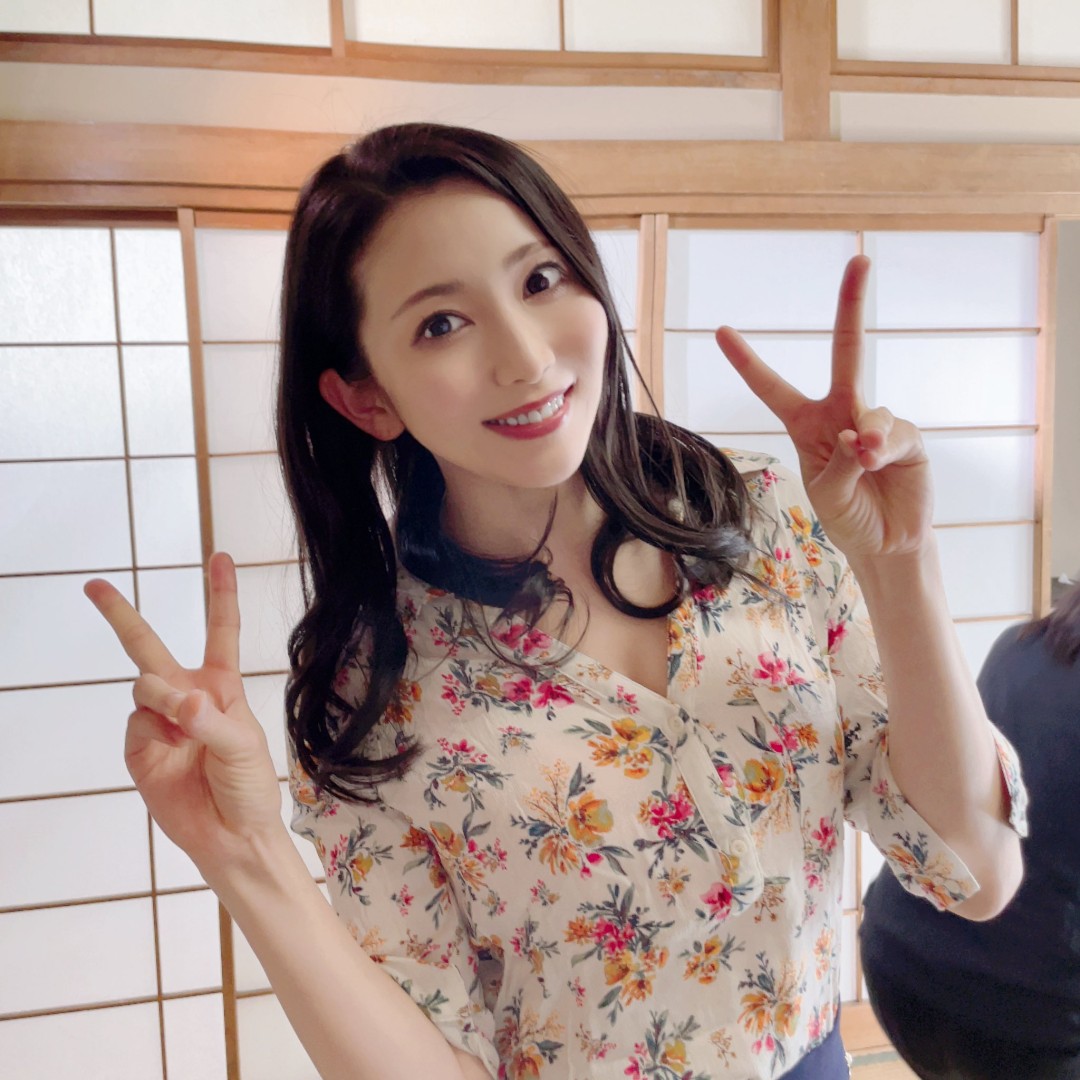 妃ひかり