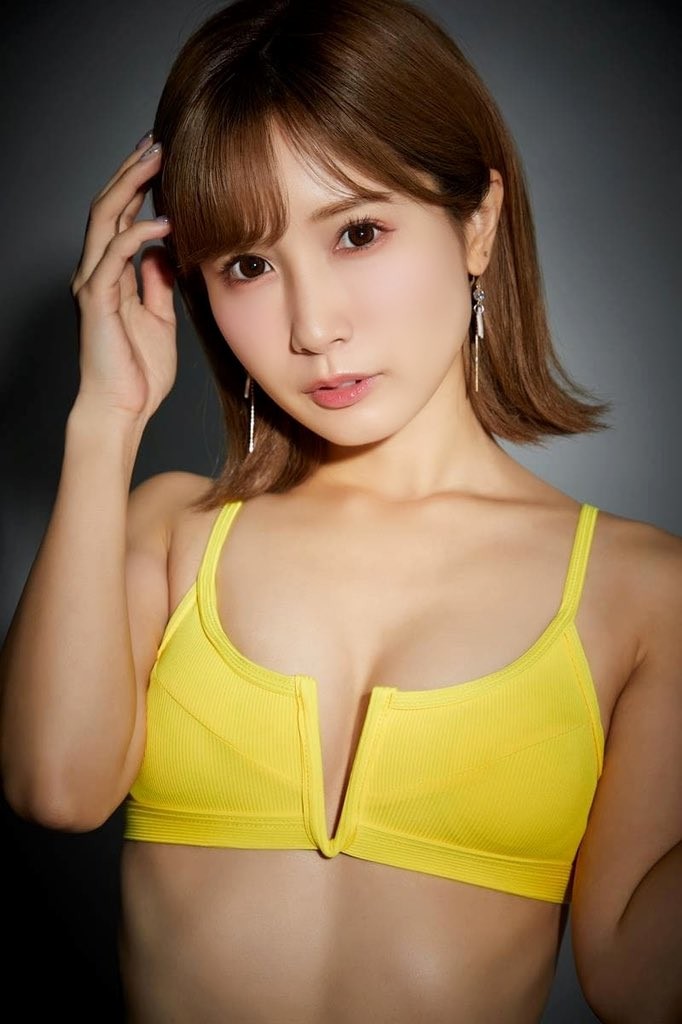 小島みなみ