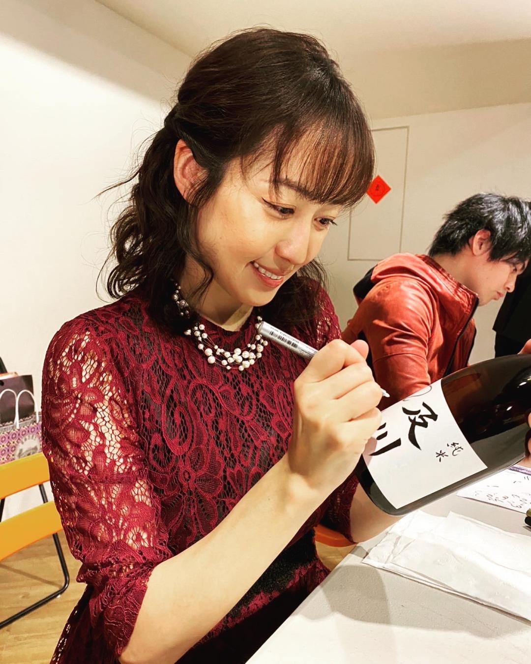 及川奈央