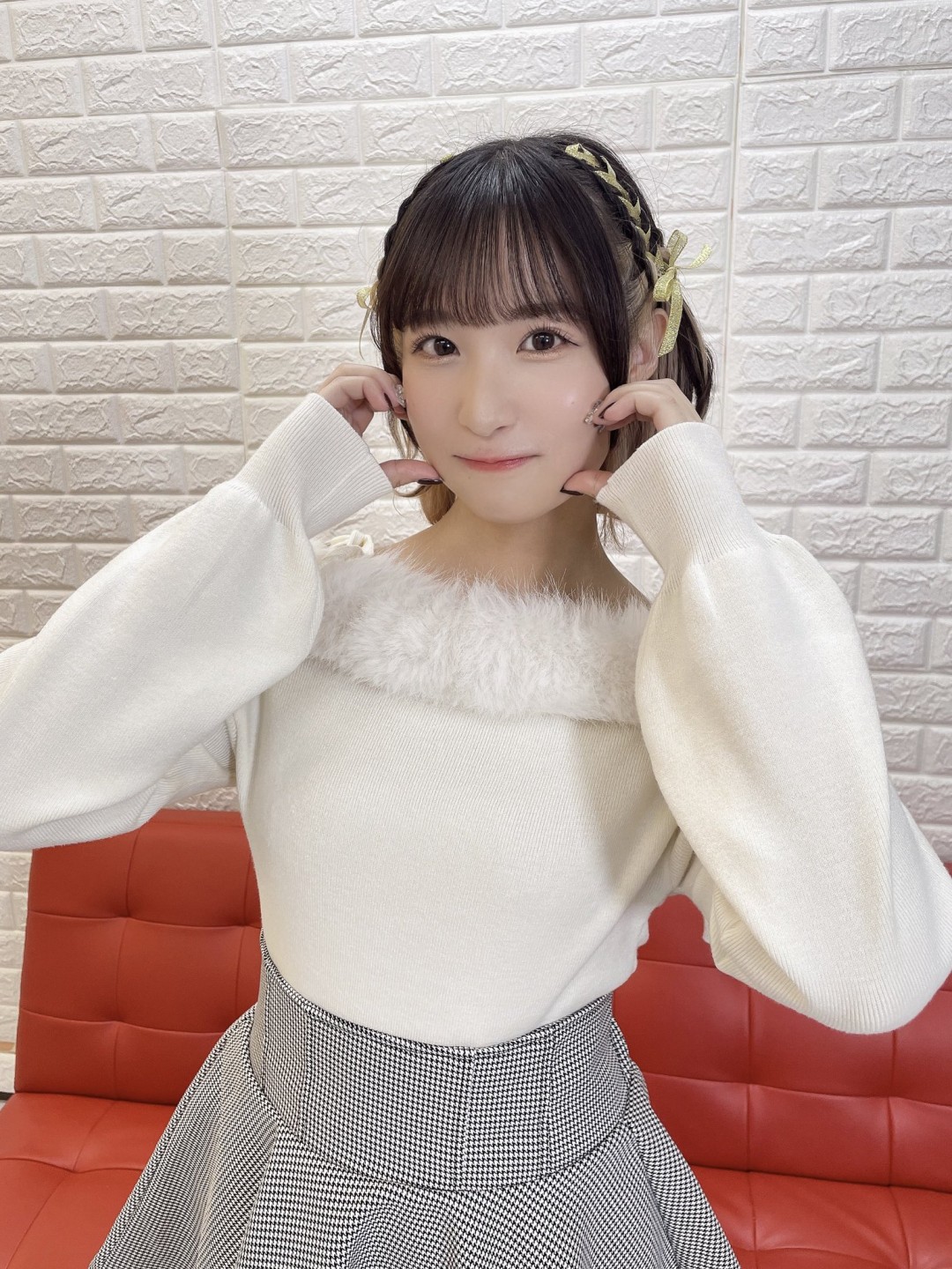 栄川乃亜