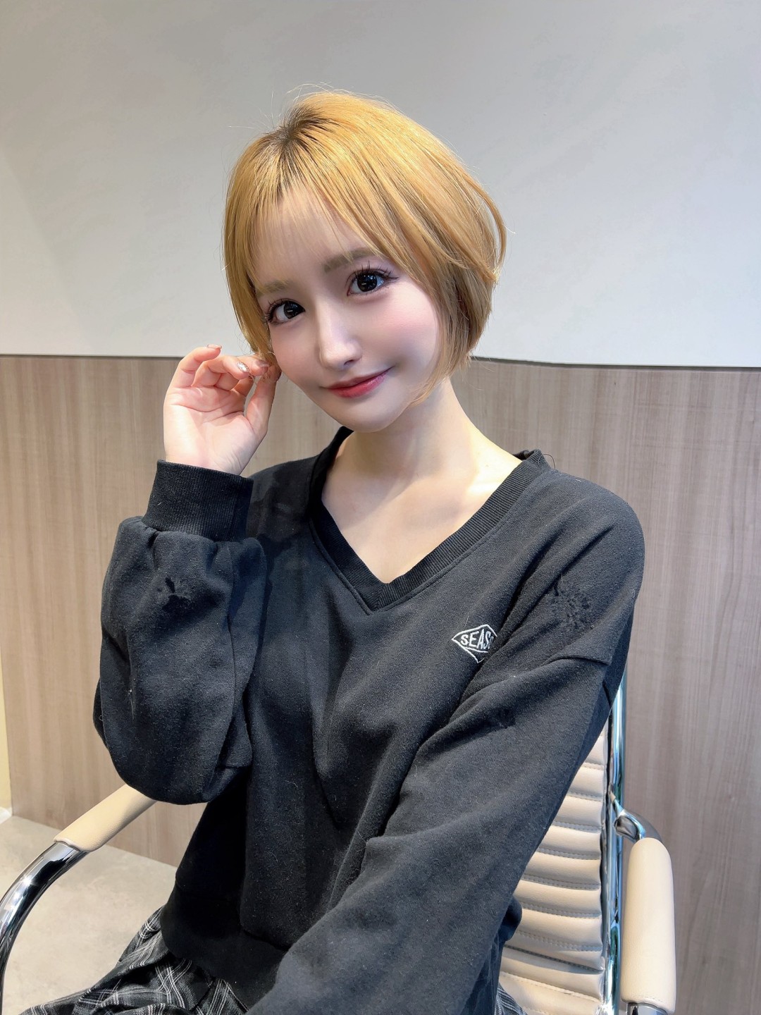 百永さりな