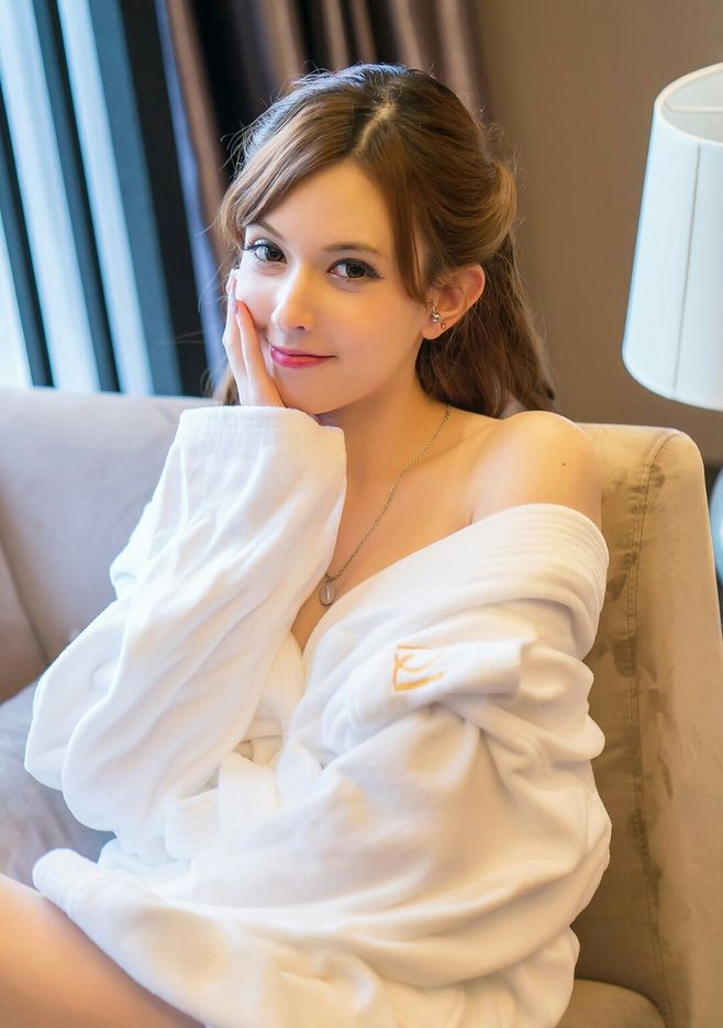 水咲ローラ