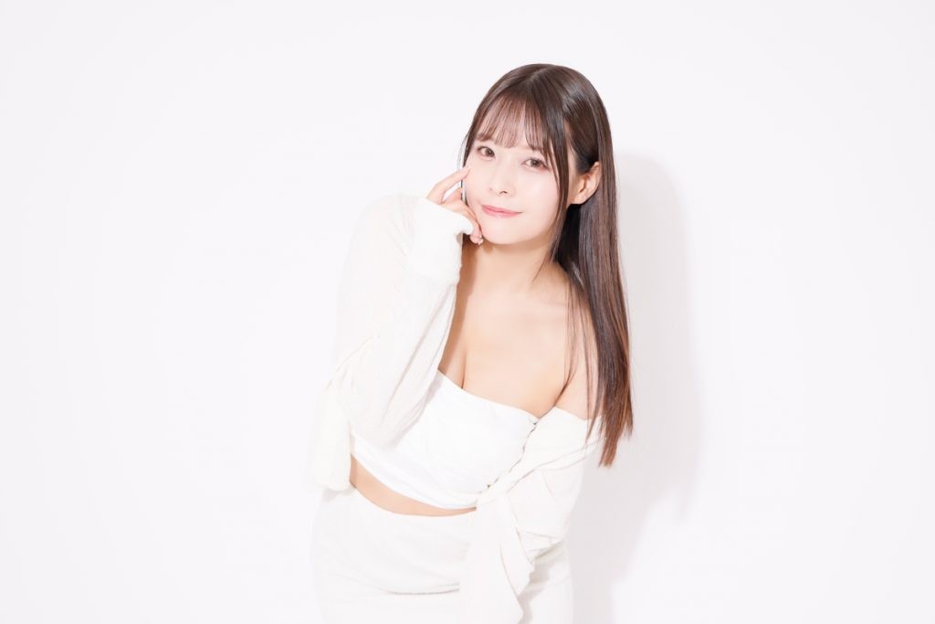 八木奈々