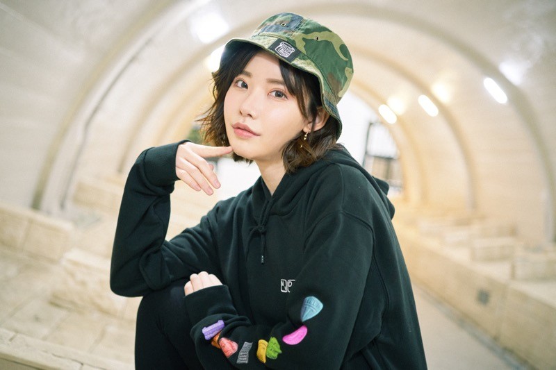 深田えいみ
