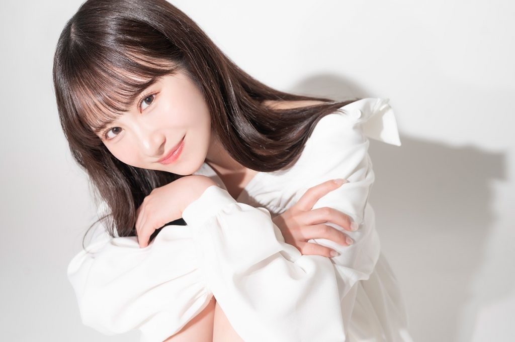 小野六花
