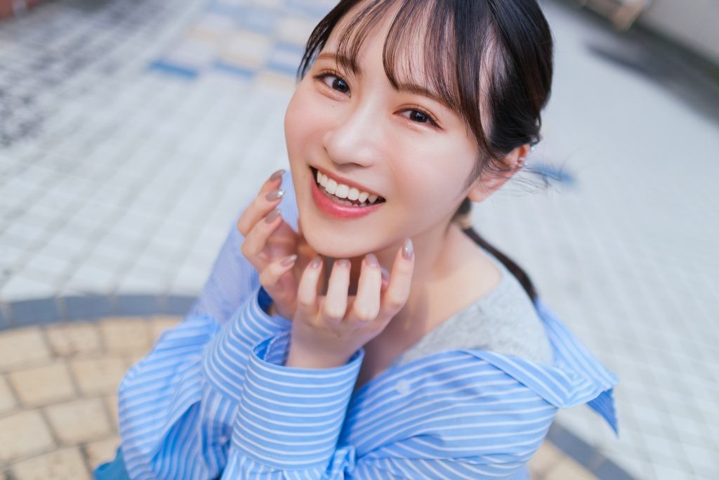 小野六花