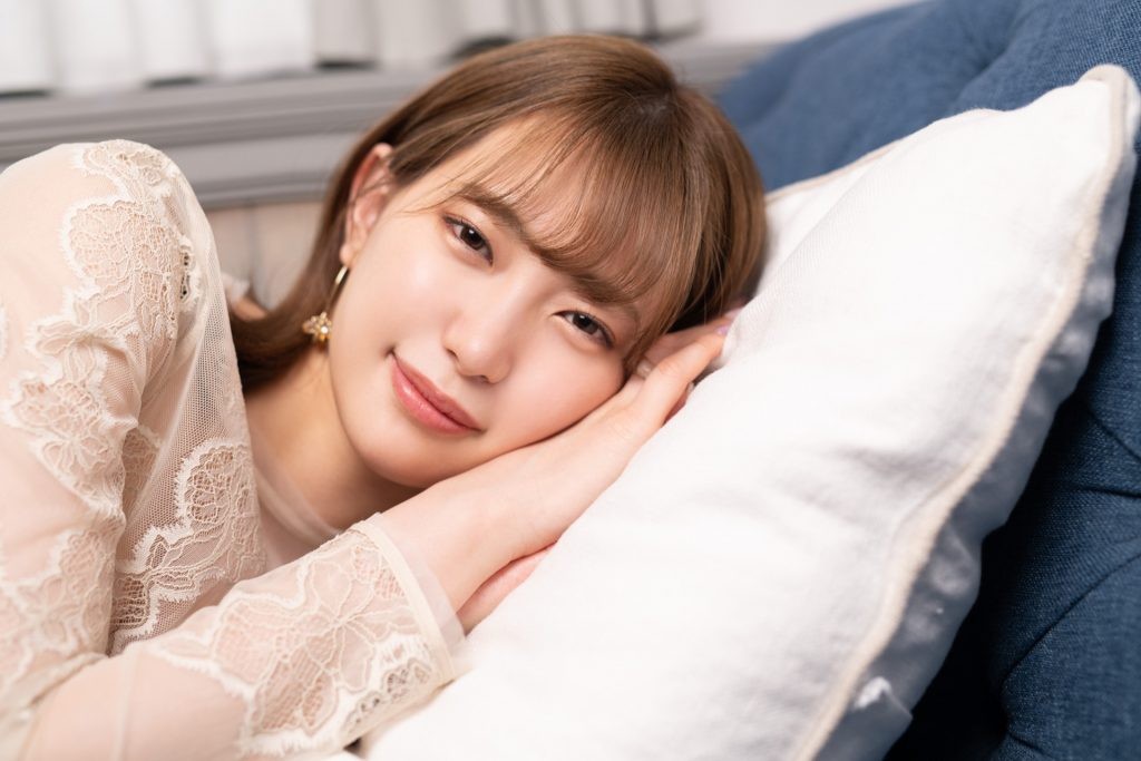 美谷朱里
