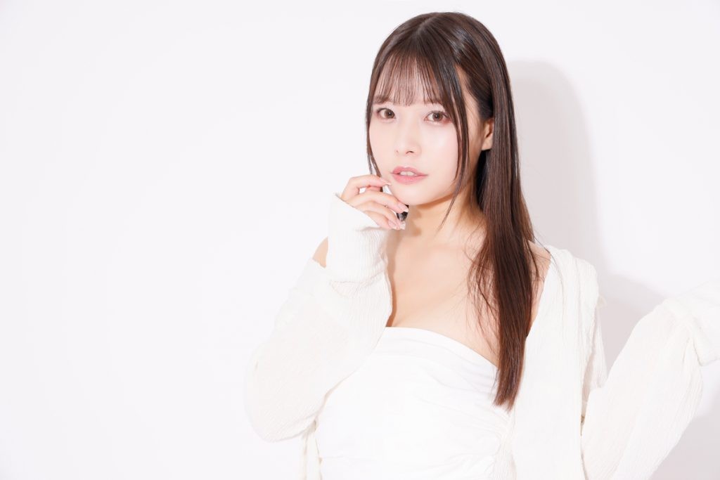 八木奈々