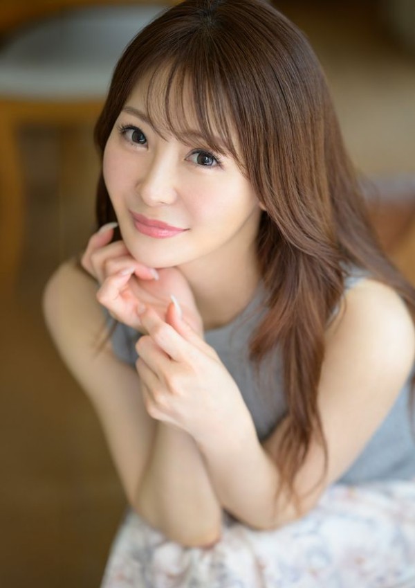 小沢菜穂