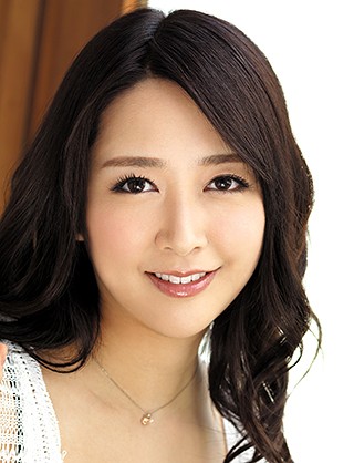 山本鈴