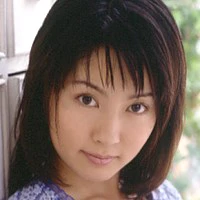 弓月杏里