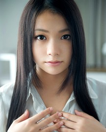鶴田かな