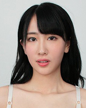 雪奈あいり