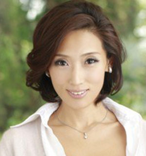 優木明日花