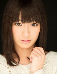 成宮ルリ