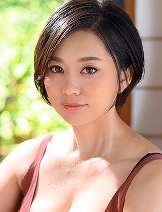平井栞奈