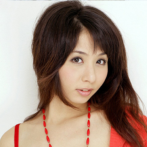 大沢佑香